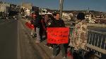 Les �tudiants manifestent sur le pont � St-Georges